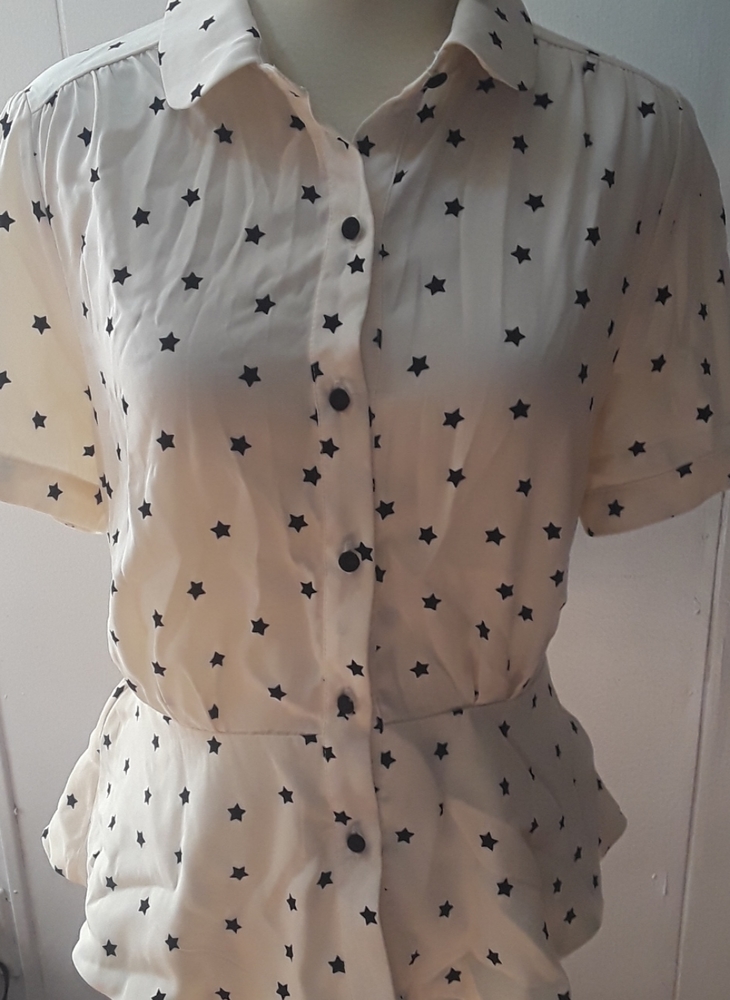 Forever 21 beige peplum bottoms shirt sz M